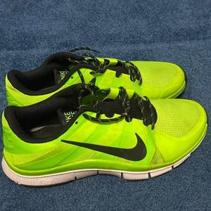 Men’s Green Nike Free 5.0 Sneakers